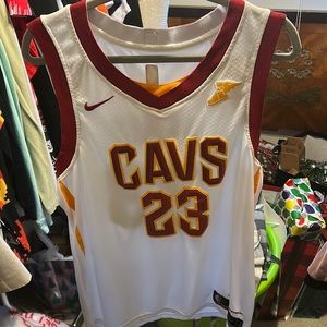 Lebron James Nike Cavaliers Home Jersey, size L (50)